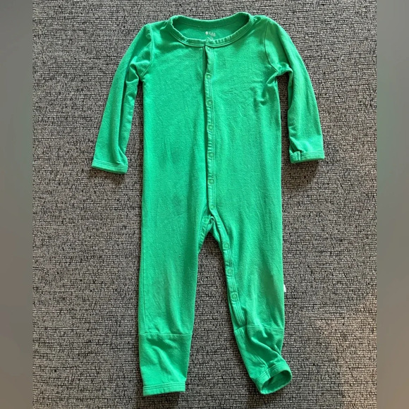 Kyte BABY Other - Kyte Baby Button Romper